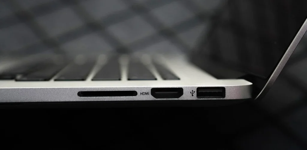 Macbook Pro 15 inch 2015 cũ