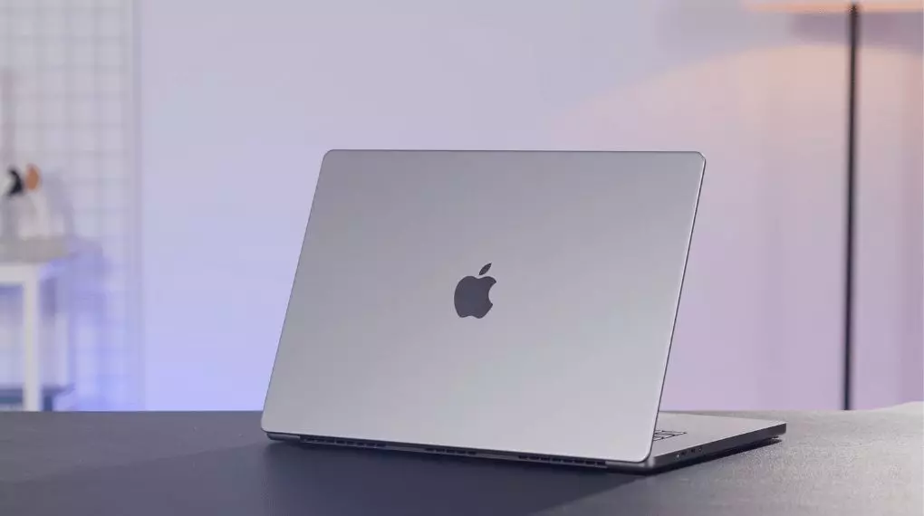 MacBook Pro 13 inch M1 8GB 512GB