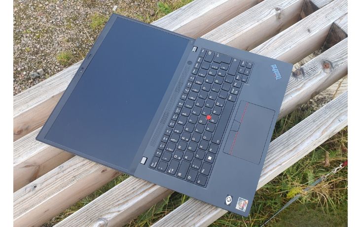 ThinkPad L14 Gen 3 bản lề mở 180 độ