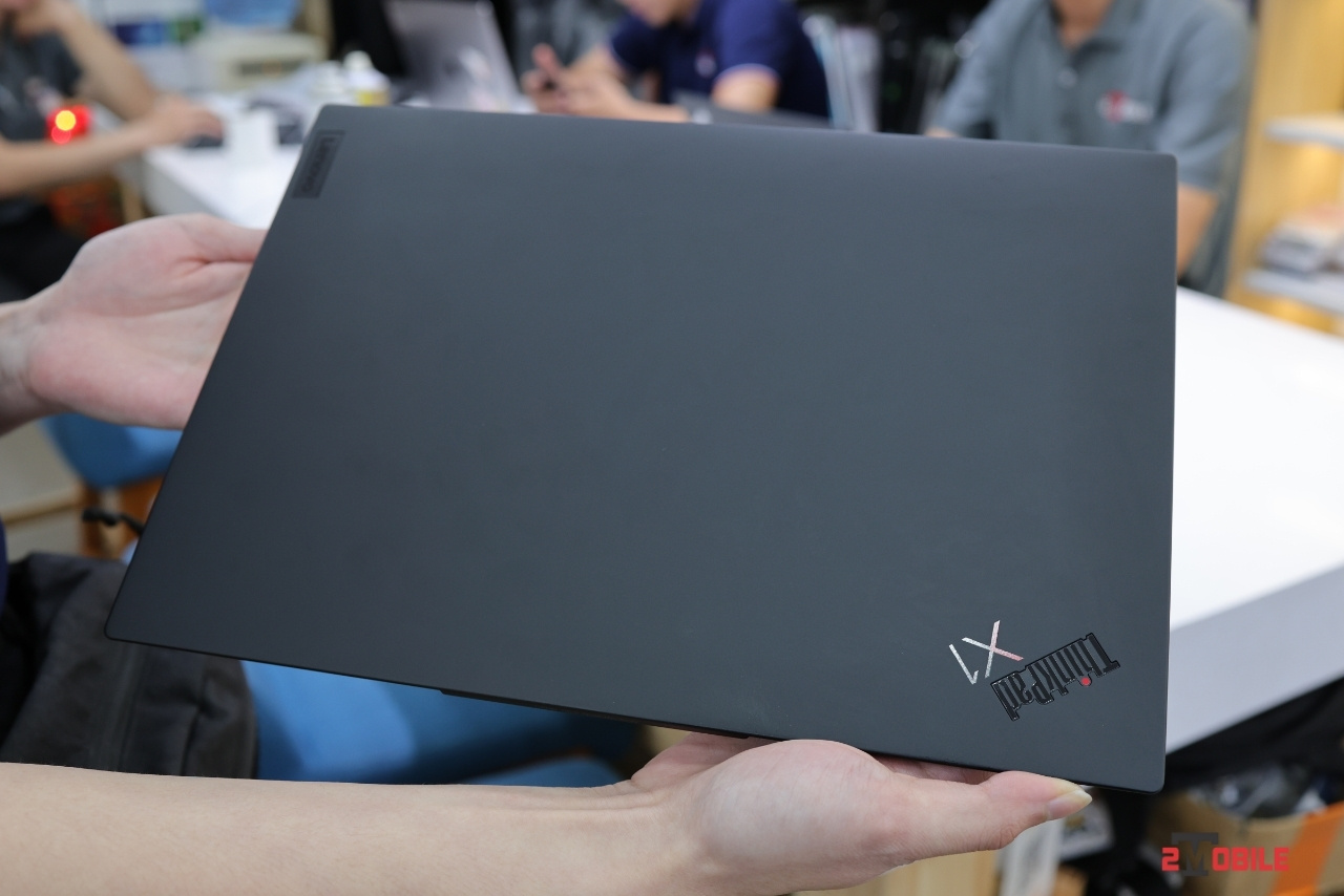 Đánh giá ThinkPad X1 Carbon Gen 11 Outlet