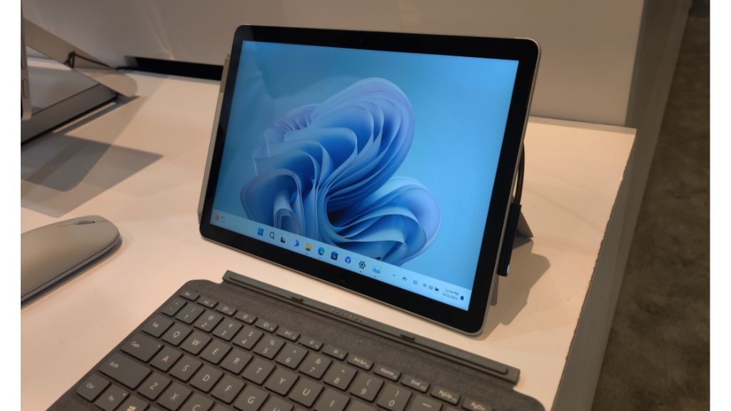 Surface Go 4 trang bị RAM 8GB