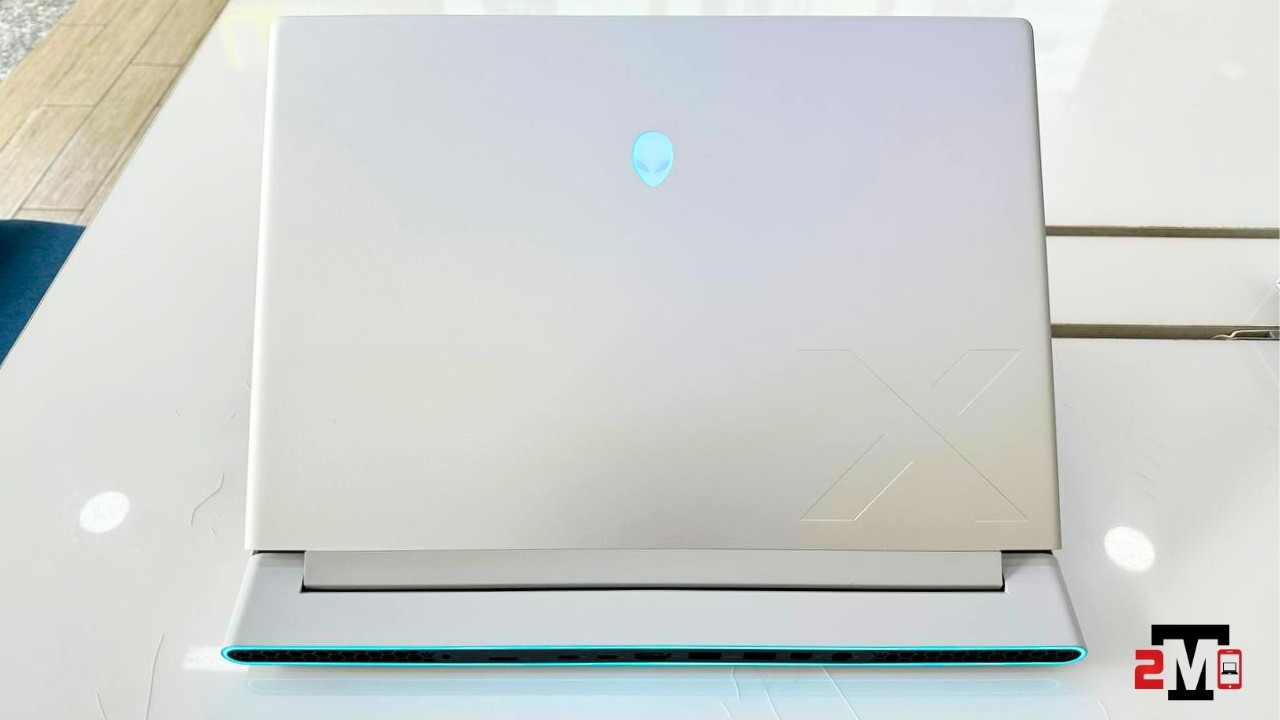 Thiết kế mặt A Alienware X16 R2